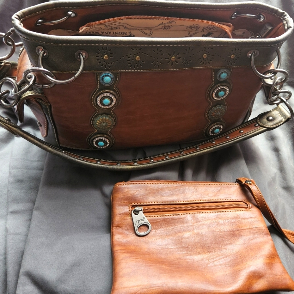 Purse/satchel brown with wristlet